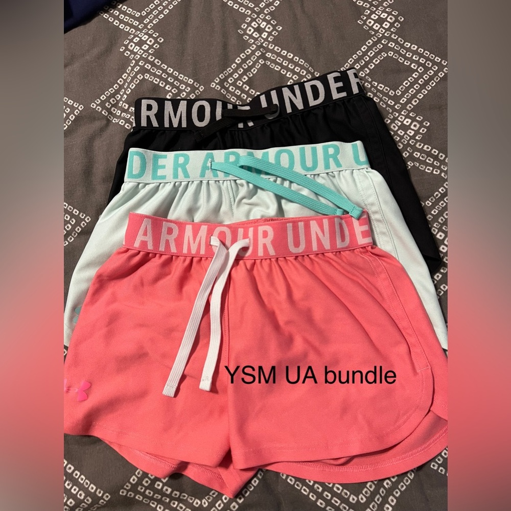 Youth small Under Armour shorts bundle